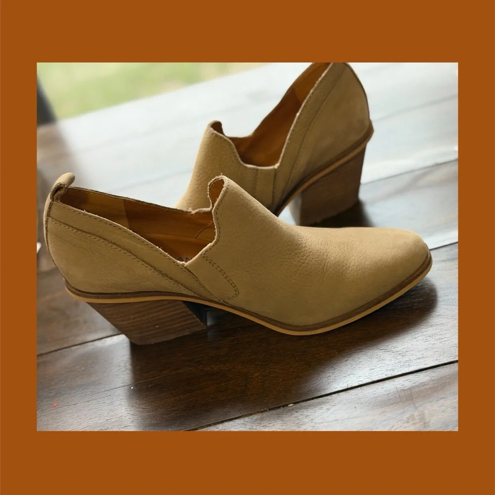 Lucky Brand Venna Leather Ankle Booties Tan Western Block Heel Size 7.5 - Picture 2 of 7